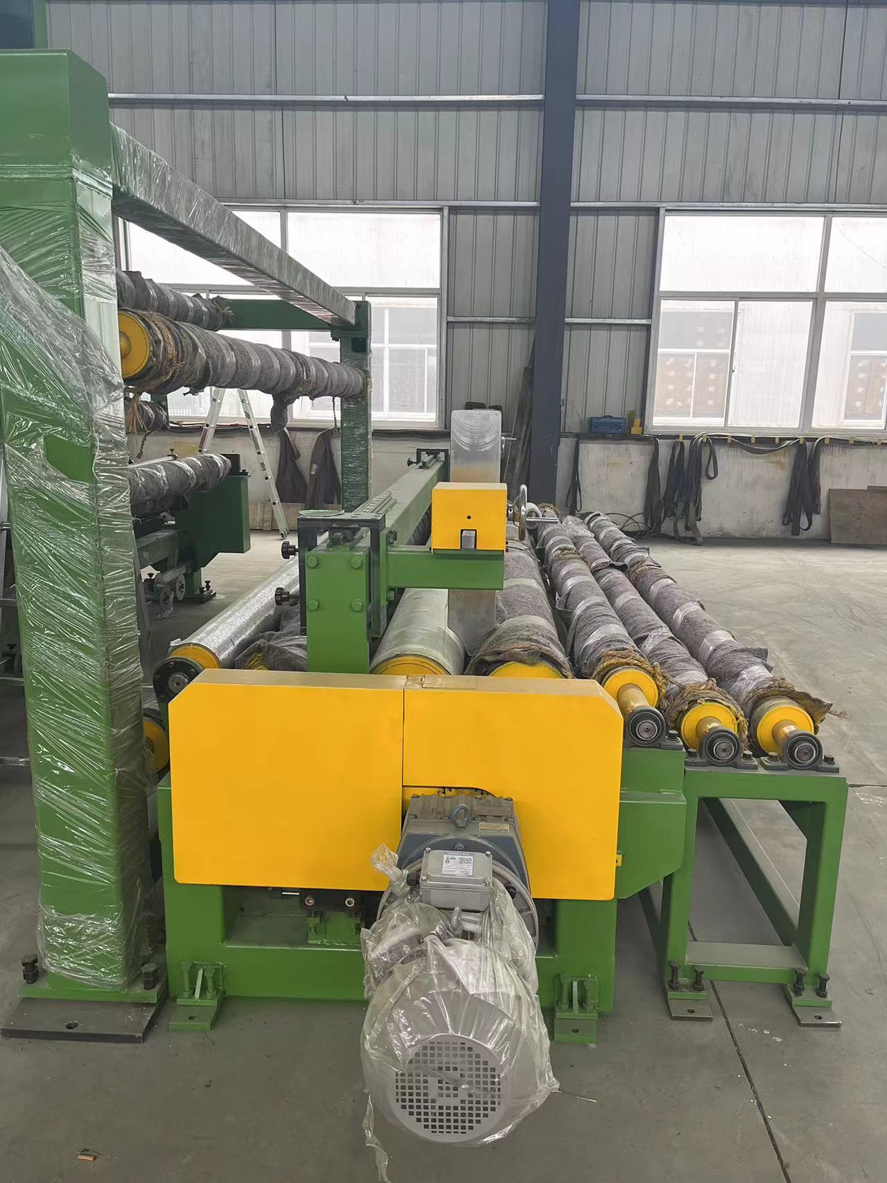 The surface winder unit