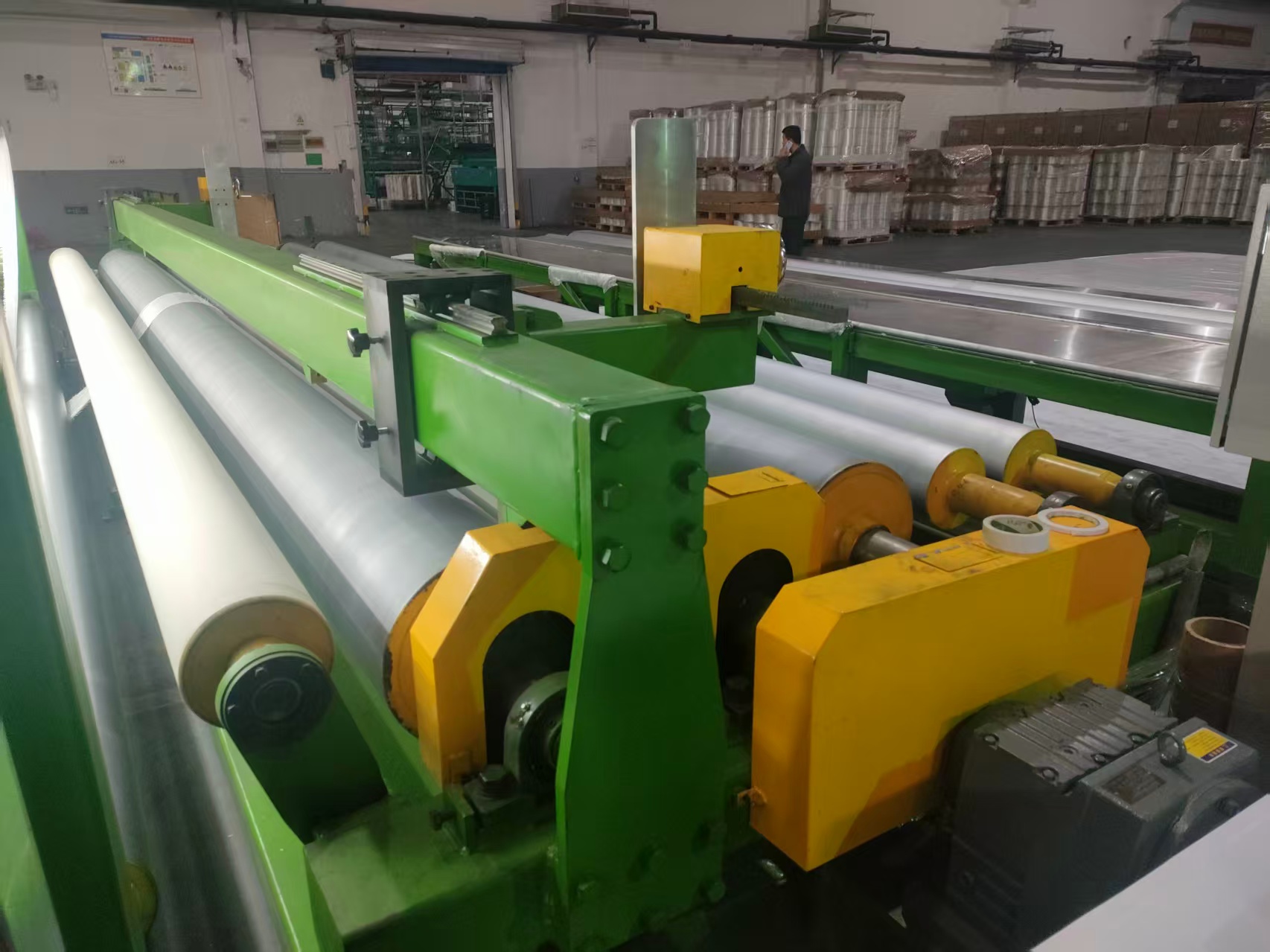 The surface winder unit